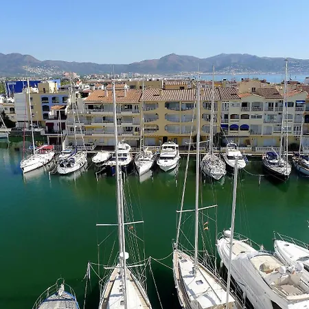 Club Nautic-1 * Ampuriabrava